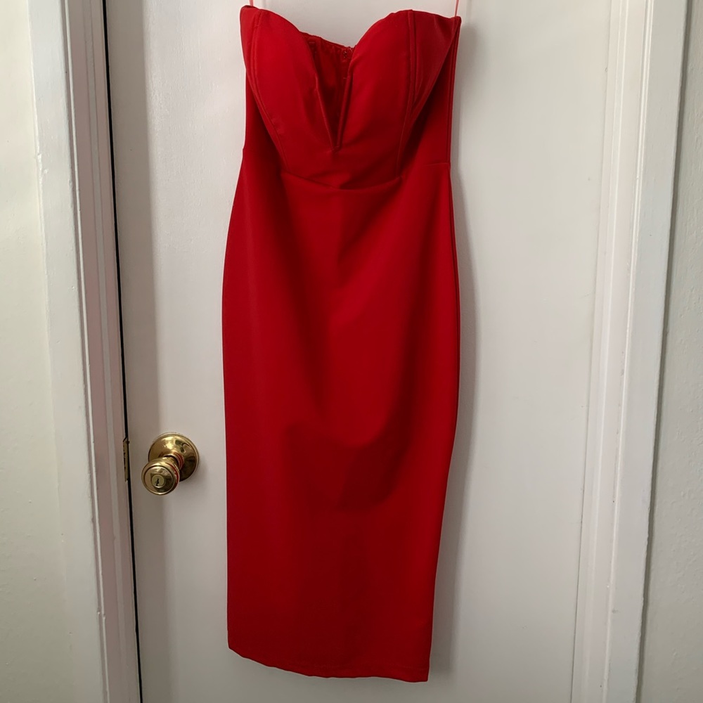 Red Muraboutique tight midi dress